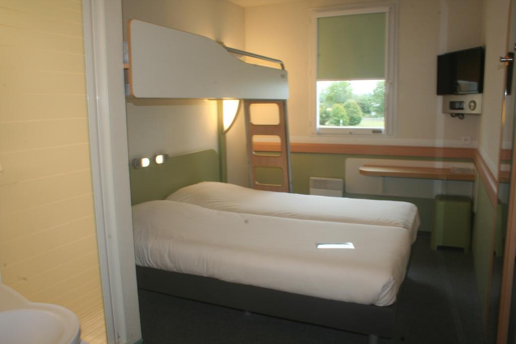 Ibis Budget Niort - La Creche Εξωτερικό φωτογραφία