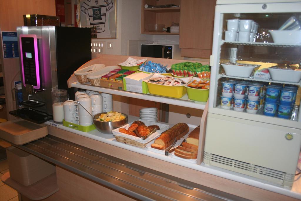 Ibis Budget Niort - La Creche Εξωτερικό φωτογραφία